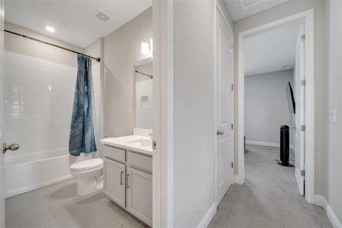 Villa ou maison à vendre à Orlando, Floride: 4 chambres, 264.12 m2 № 2330218 - photo 5
