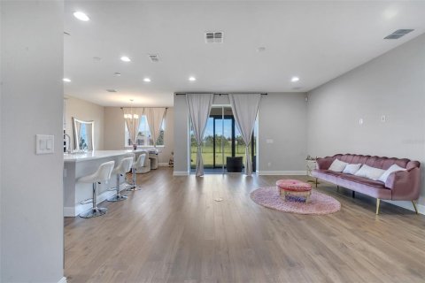Villa ou maison à vendre à Orlando, Floride: 4 chambres, 264.12 m2 № 2330218 - photo 25