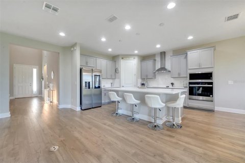 Villa ou maison à vendre à Orlando, Floride: 4 chambres, 264.12 m2 № 2330218 - photo 26