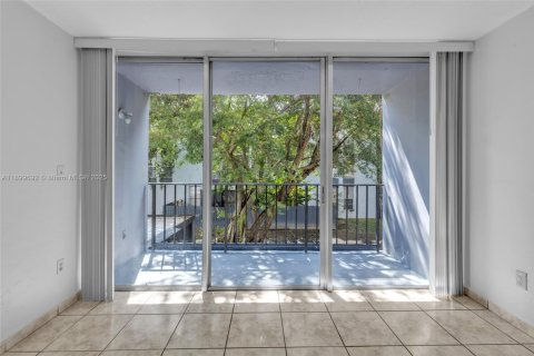 Copropriété à vendre à Miami, Floride: 1 chambre, 57.6 m2 № 1950752 - photo 6