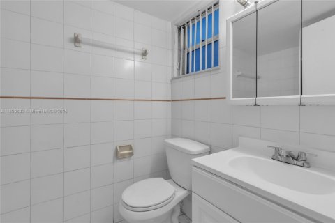Copropriété à vendre à Miami, Floride: 1 chambre, 57.6 m2 № 1950752 - photo 15
