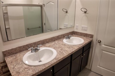 Adosado en venta en Kissimmee, Florida, 3 dormitorios, 142.14 m2 № 1900554 - foto 16