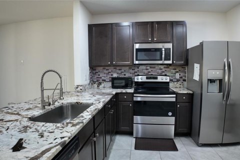 Adosado en venta en Kissimmee, Florida, 3 dormitorios, 142.14 m2 № 1900554 - foto 4