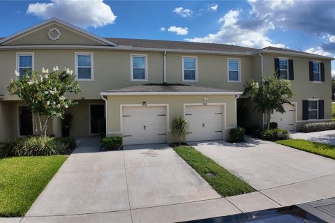 Adosado en venta en Kissimmee, Florida, 3 dormitorios, 142.14 m2 № 1900554 - foto 1