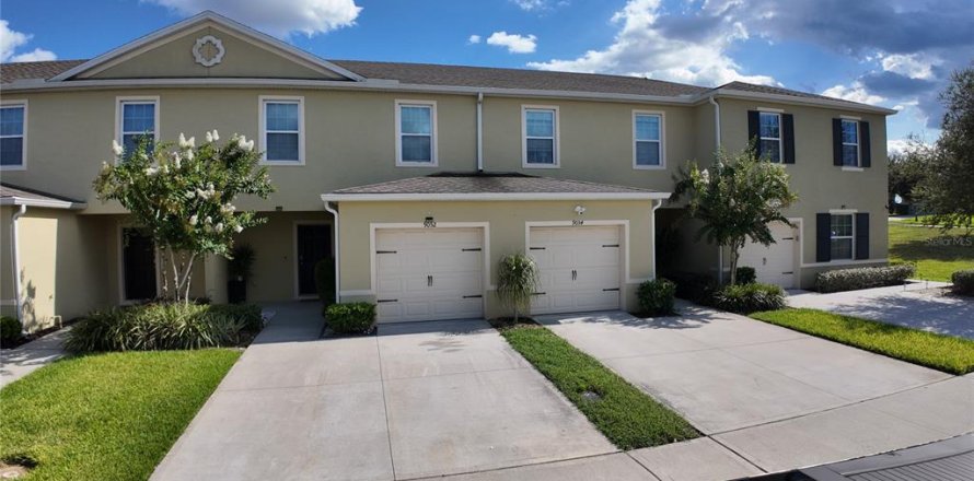 Adosado en Kissimmee, Florida 3 dormitorios, 142.14 m2 № 1900554