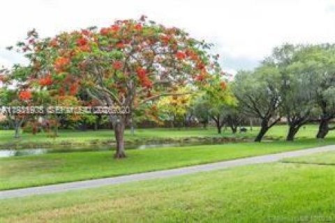 Copropriété à vendre à Miami, Floride: 2 chambres, 85.28 m2 № 2045769 - photo 16