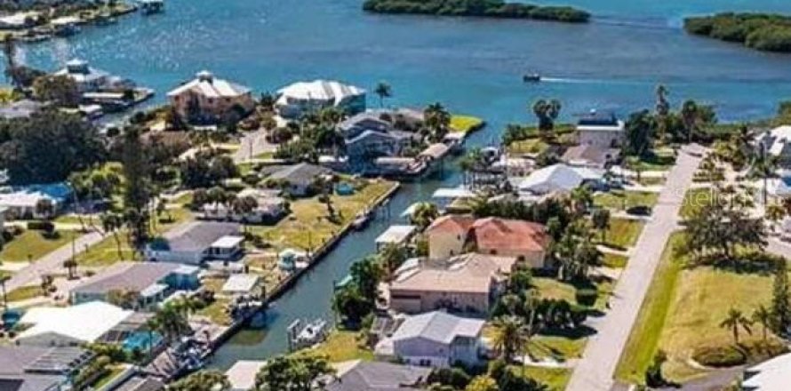 Land in Englewood, Florida № 1555347