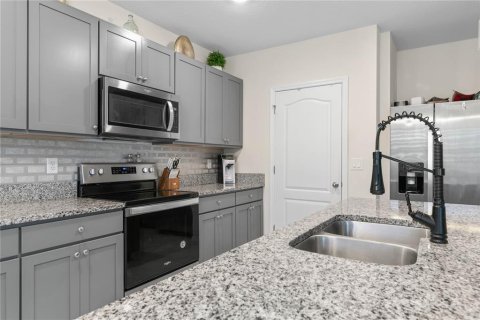 House in Ormond Beach, Florida 4 bedrooms, 216.83 sq.m. № 1202986 - photo 13