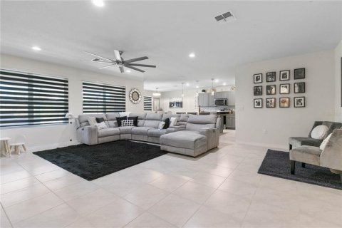 House in Ormond Beach, Florida 4 bedrooms, 216.83 sq.m. № 1202986 - photo 5