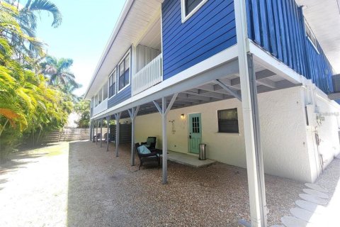 Apartment in Holmes Beach, Florida 3 bedrooms, 255.67 sq.m. № 2277618 - photo 2