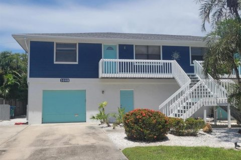 Apartment in Holmes Beach, Florida 3 bedrooms, 255.67 sq.m. № 2277618