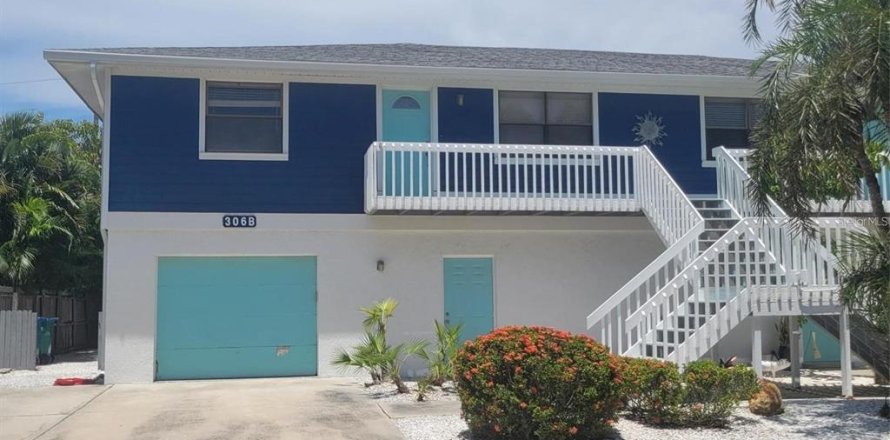Apartment in Holmes Beach, Florida 3 bedrooms, 255.67 sq.m. № 2277618