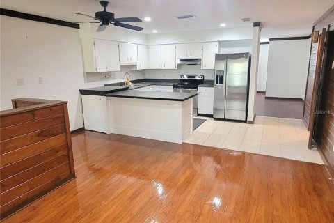 Apartment in Holmes Beach, Florida 3 bedrooms, 255.67 sq.m. № 2277618 - photo 7