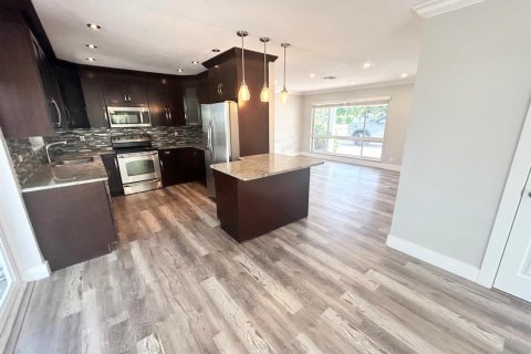 Villa ou maison à louer à Deerfield Beach, Floride: 3 chambres, 157.93 m2 № 2389719 - photo 15