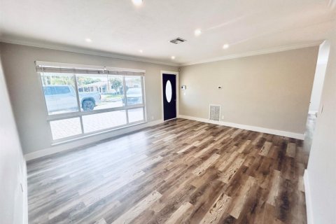 Villa ou maison à louer à Deerfield Beach, Floride: 3 chambres, 157.93 m2 № 2389719 - photo 3
