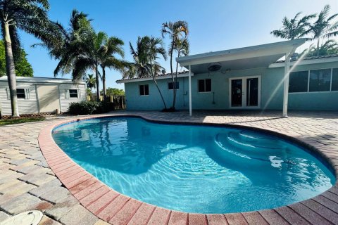 Villa ou maison à Deerfield Beach, Floride 3 chambres, 157.93 m2 № 2389719
