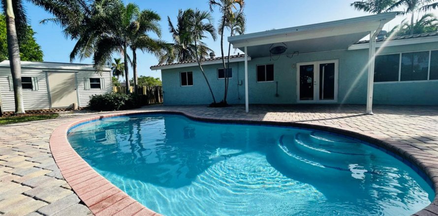 Villa ou maison à Deerfield Beach, Floride 3 chambres, 157.93 m2 № 2389719
