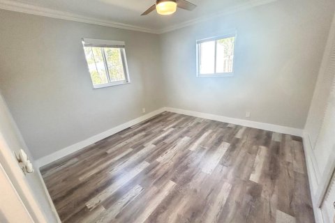 Villa ou maison à louer à Deerfield Beach, Floride: 3 chambres, 157.93 m2 № 2389719 - photo 10
