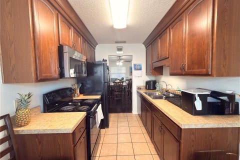 Townhouse in Orlando, Florida 3 bedrooms, 101.64 sq.m. № 2223301 - photo 18