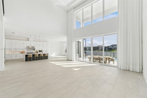 Casa en venta en Orlando, Florida, 5 dormitorios № 1994828 - foto 9