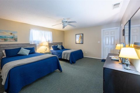 Propiedad comercial en venta en New Smyrna Beach, Florida, 8 dormitorios, 455.04 m2 № 1805363 - foto 12