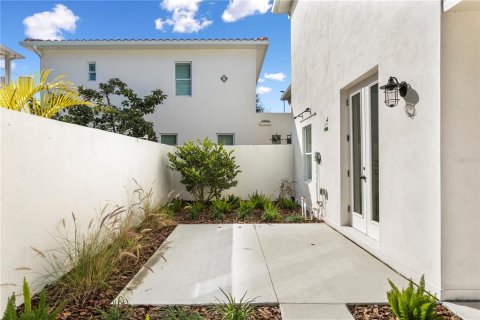 Villa ou maison à louer à Tampa, Floride: 3 chambres, 145.3 m2 № 2147819 - photo 4