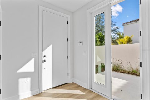 Villa ou maison à louer à Tampa, Floride: 3 chambres, 145.3 m2 № 2147819 - photo 7