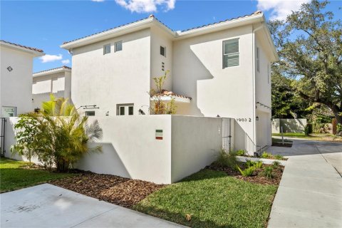 Villa ou maison à louer à Tampa, Floride: 3 chambres, 145.3 m2 № 2147819 - photo 5