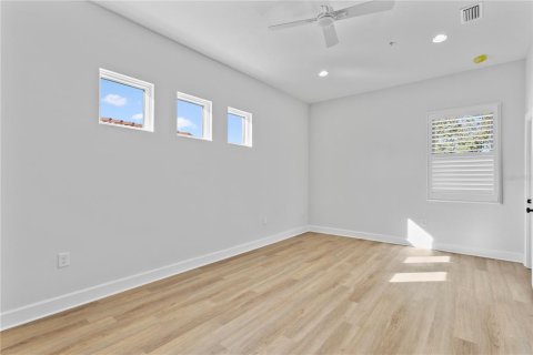 Villa ou maison à louer à Tampa, Floride: 3 chambres, 145.3 m2 № 2147819 - photo 17
