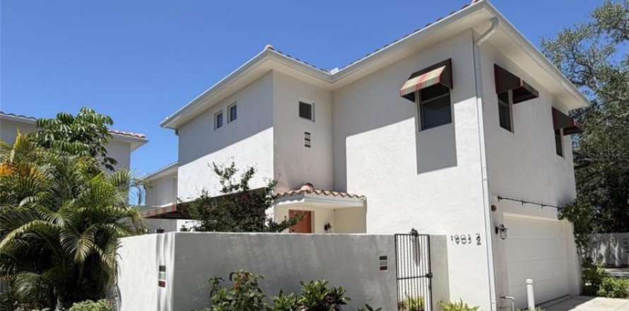 Villa ou maison à Tampa, Floride 3 chambres, 145.3 m2 № 2147819