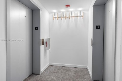 Condominio en alquiler en North Miami Beach, Florida, 2 dormitorios, 101.91 m2 № 2007006 - foto 22