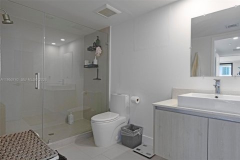 Condominio en alquiler en North Miami Beach, Florida, 2 dormitorios, 101.91 m2 № 2007006 - foto 9