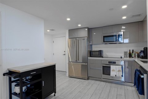 Condominio en alquiler en North Miami Beach, Florida, 2 dormitorios, 101.91 m2 № 2007006 - foto 4