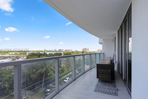 Condominio en alquiler en North Miami Beach, Florida, 2 dormitorios, 101.91 m2 № 2007006 - foto 13