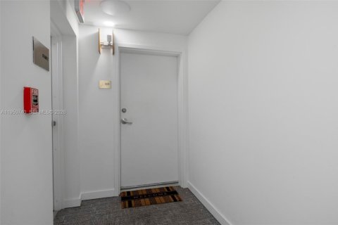 Condominio en alquiler en North Miami Beach, Florida, 2 dormitorios, 101.91 m2 № 2007006 - foto 21