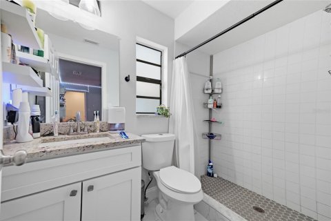 Casa en venta en Tampa, Florida, 3 dormitorios, 119.29 m2 № 2238380 - foto 15