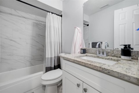 Casa en venta en Tampa, Florida, 3 dormitorios, 119.29 m2 № 2238380 - foto 18