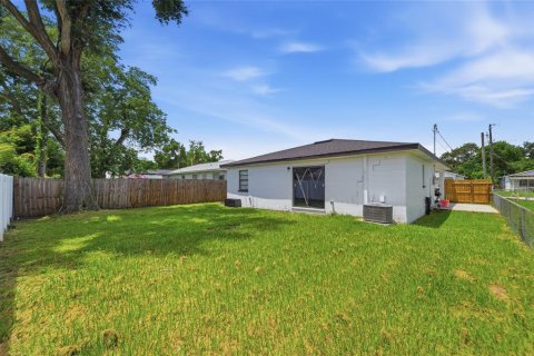Casa en venta en Tampa, Florida, 3 dormitorios, 119.29 m2 № 2238380 - foto 24