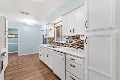 Villa ou maison à vendre à Summerfield, Floride: 2 chambres, 161.28 m2 № 2321627 - photo 14