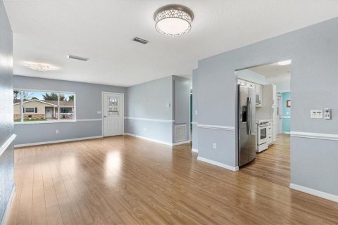 Villa ou maison à vendre à Summerfield, Floride: 2 chambres, 161.28 m2 № 2321627 - photo 13