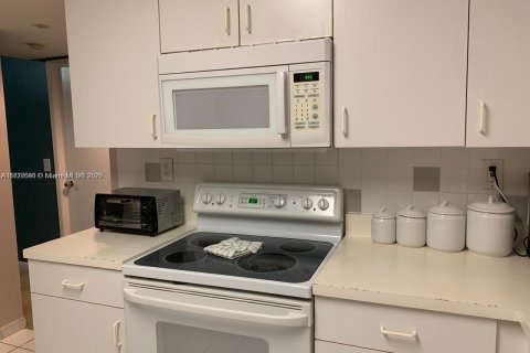 Condominio en alquiler en Aventura, Florida, 2 dormitorios, 118.08 m2 № 1938540 - foto 5