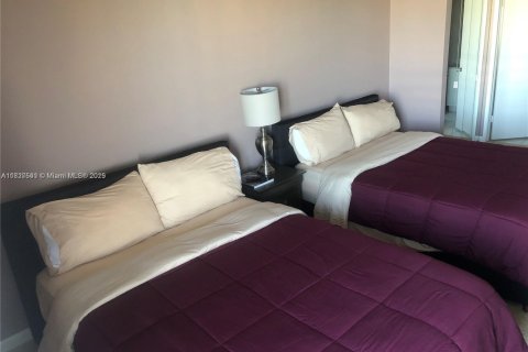 Condominio en alquiler en Aventura, Florida, 2 dormitorios, 118.08 m2 № 1938540 - foto 10