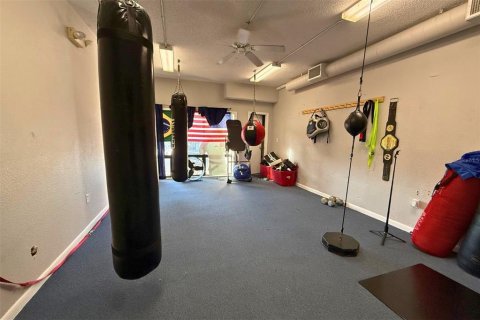 Propiedad comercial en venta en Sarasota, Florida, 284.1 m2 № 2098652 - foto 17