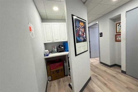 Propiedad comercial en venta en Sarasota, Florida, 284.1 m2 № 2098652 - foto 12