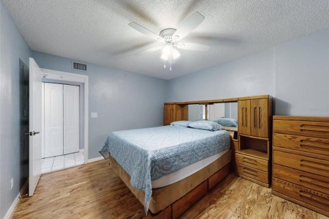 Condo in Daytona Beach Shores, Florida, 2 bedrooms  № 1553570 - photo 21