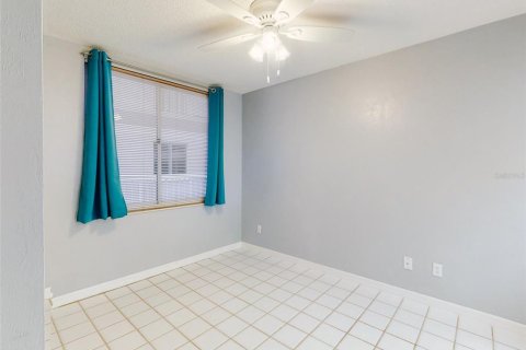 Condo in Daytona Beach Shores, Florida, 2 bedrooms  № 1553570 - photo 7