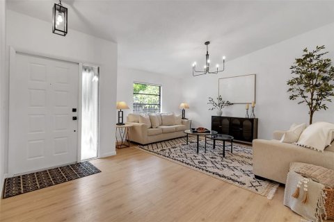 Casa en venta en Sarasota, Florida, 3 dormitorios, 107.4 m2 № 1866909 - foto 2