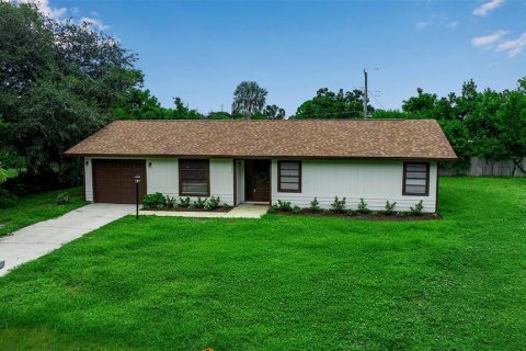Casa en venta en Sarasota, Florida, 3 dormitorios, 107.4 m2 № 1866909 - foto 1