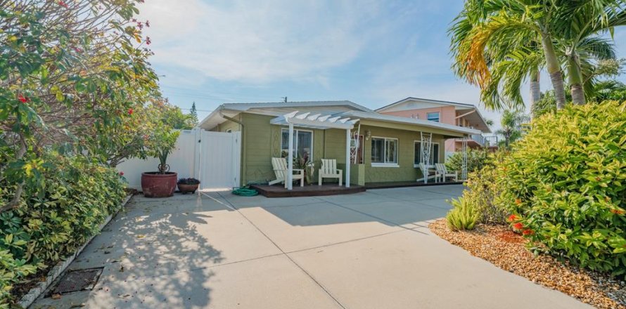 Villa ou maison à Treasure Island, Floride 2 chambres, 92.9 m2 № 1792147