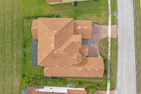 House in BELLALAGO in Kissimmee, Florida 5 bedrooms, 504.27 sq.m. № 1564150 - photo 4